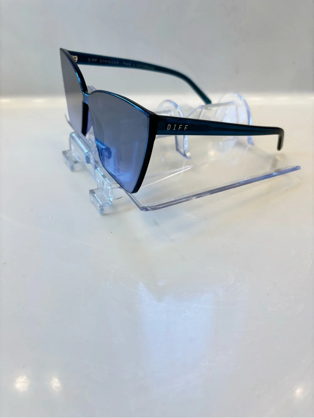 DIFF Goldie Cat Eye SG Plastic Frame clubhouse Blue Gradient Tinted UV400